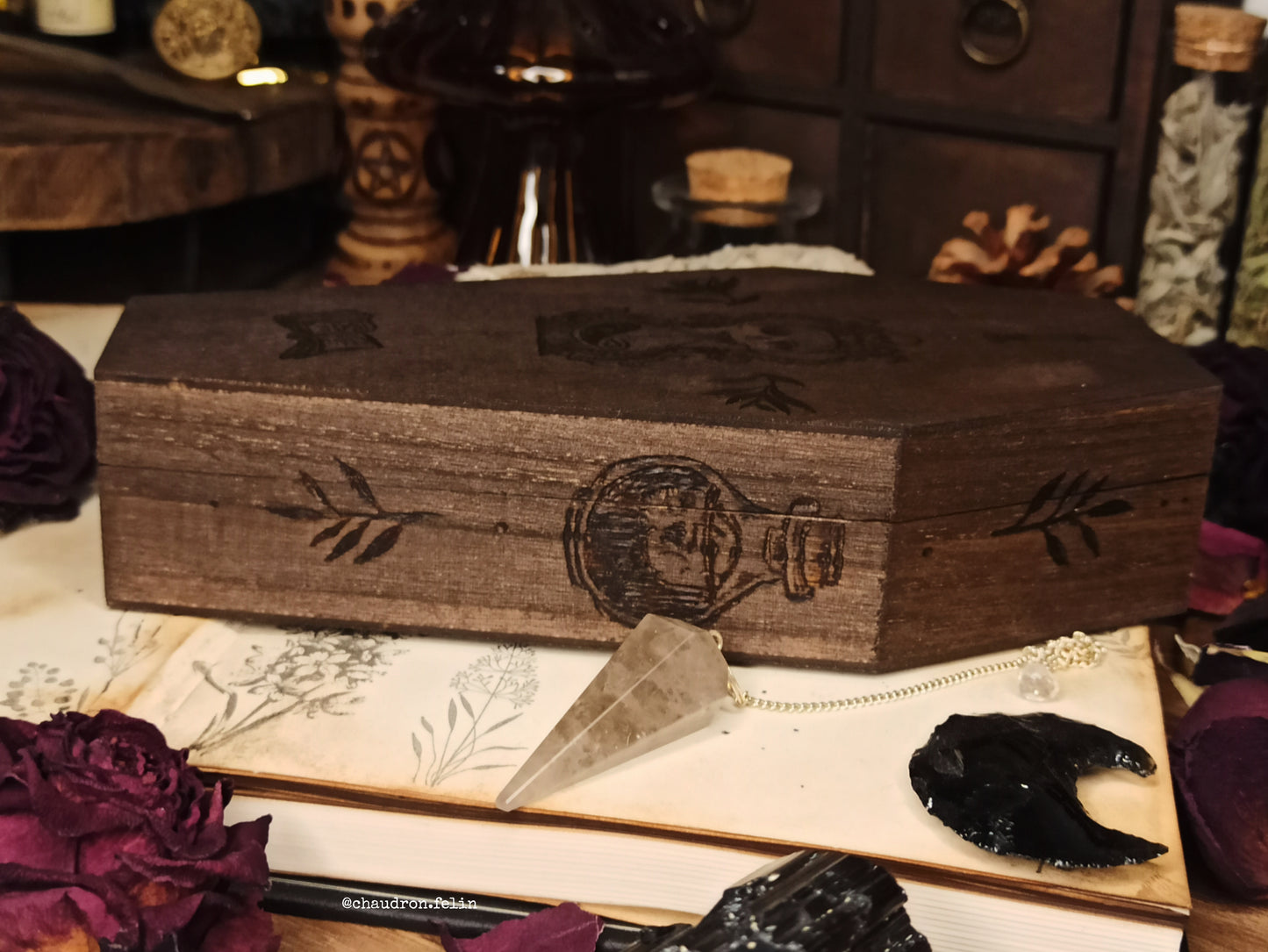 Boite Fantastique Samhain - Sablier, Araignée et Grenat