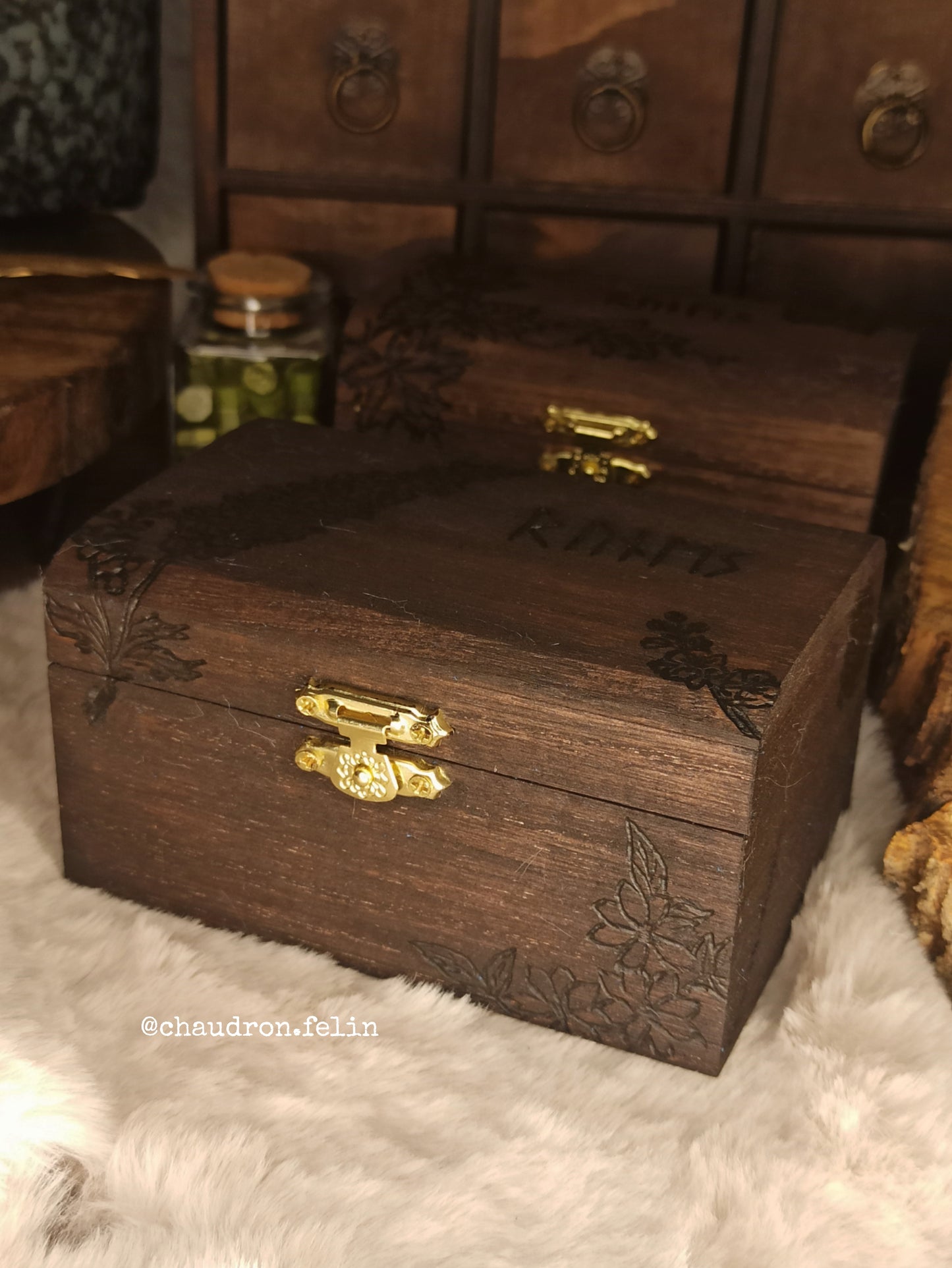 Boîte sans Runes et Lilas