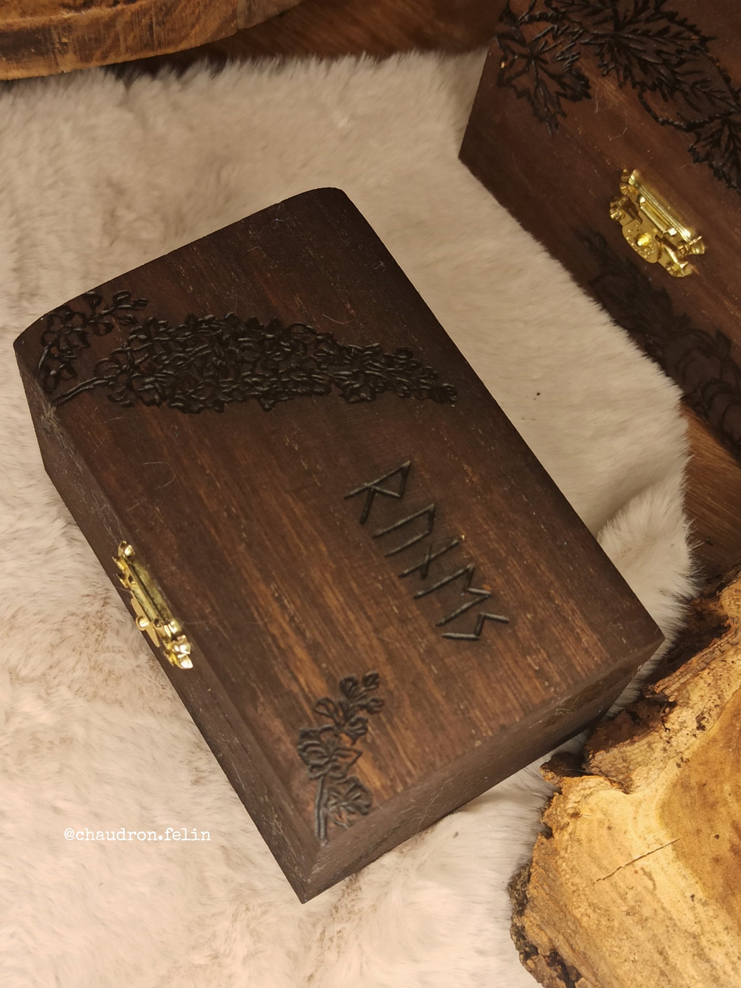Boîte sans Runes et Lilas