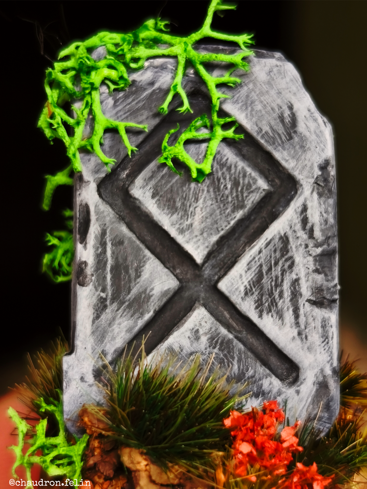 Stèles aux Runes Futhark - Dioramas miniatures