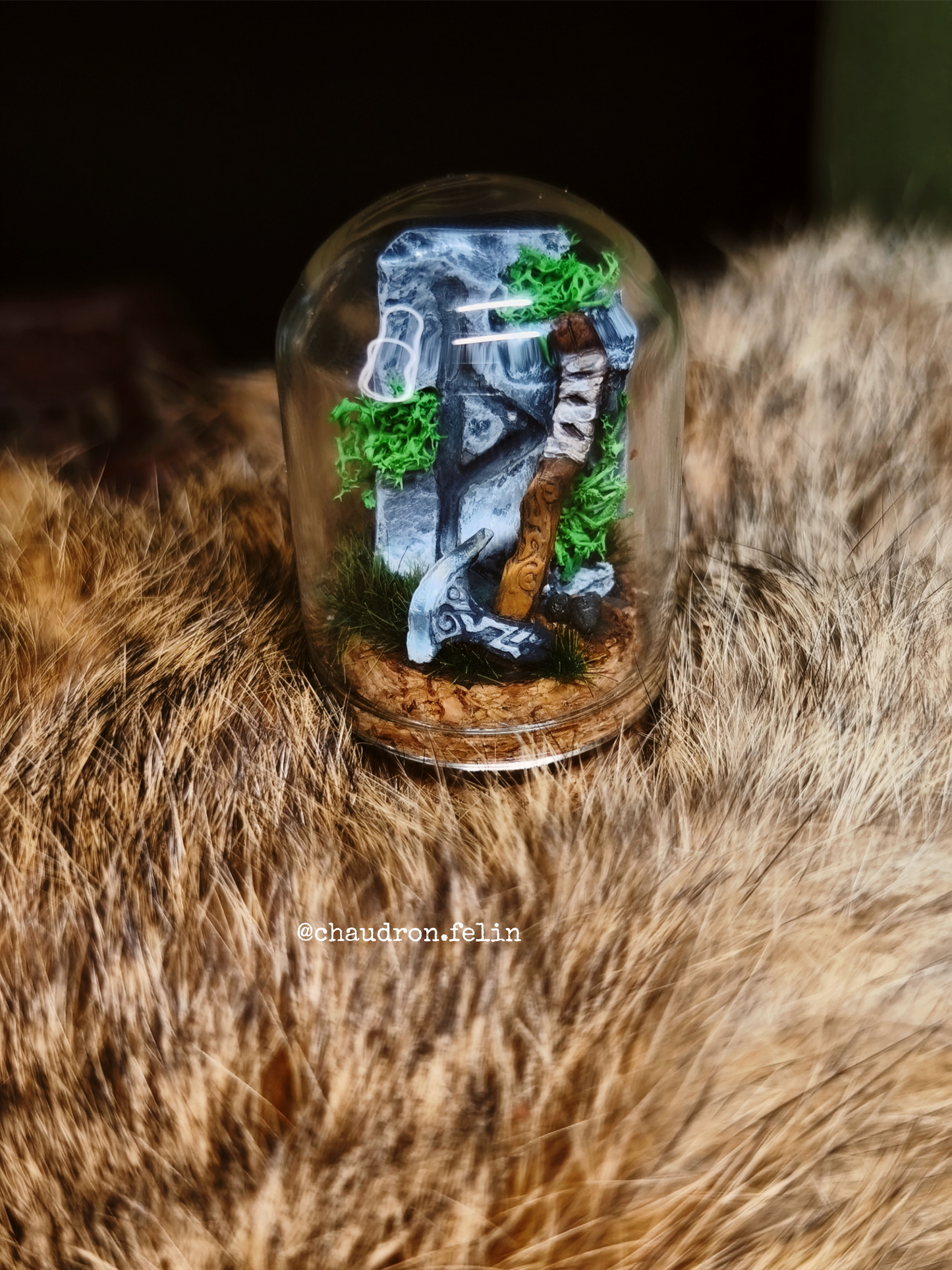 Stèles aux Runes Futhark - Dioramas miniatures