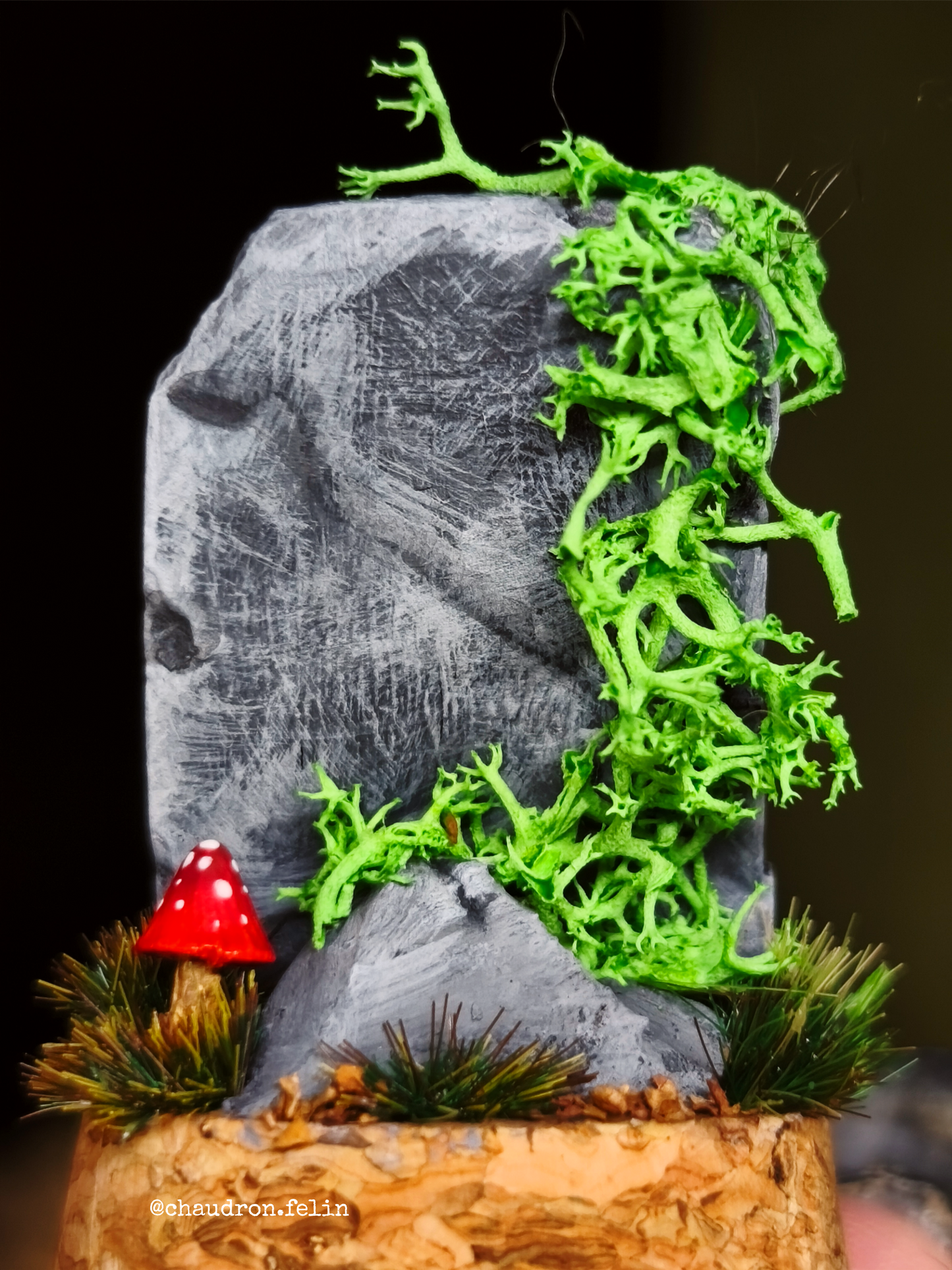 Stèles aux Runes Futhark - Dioramas miniatures