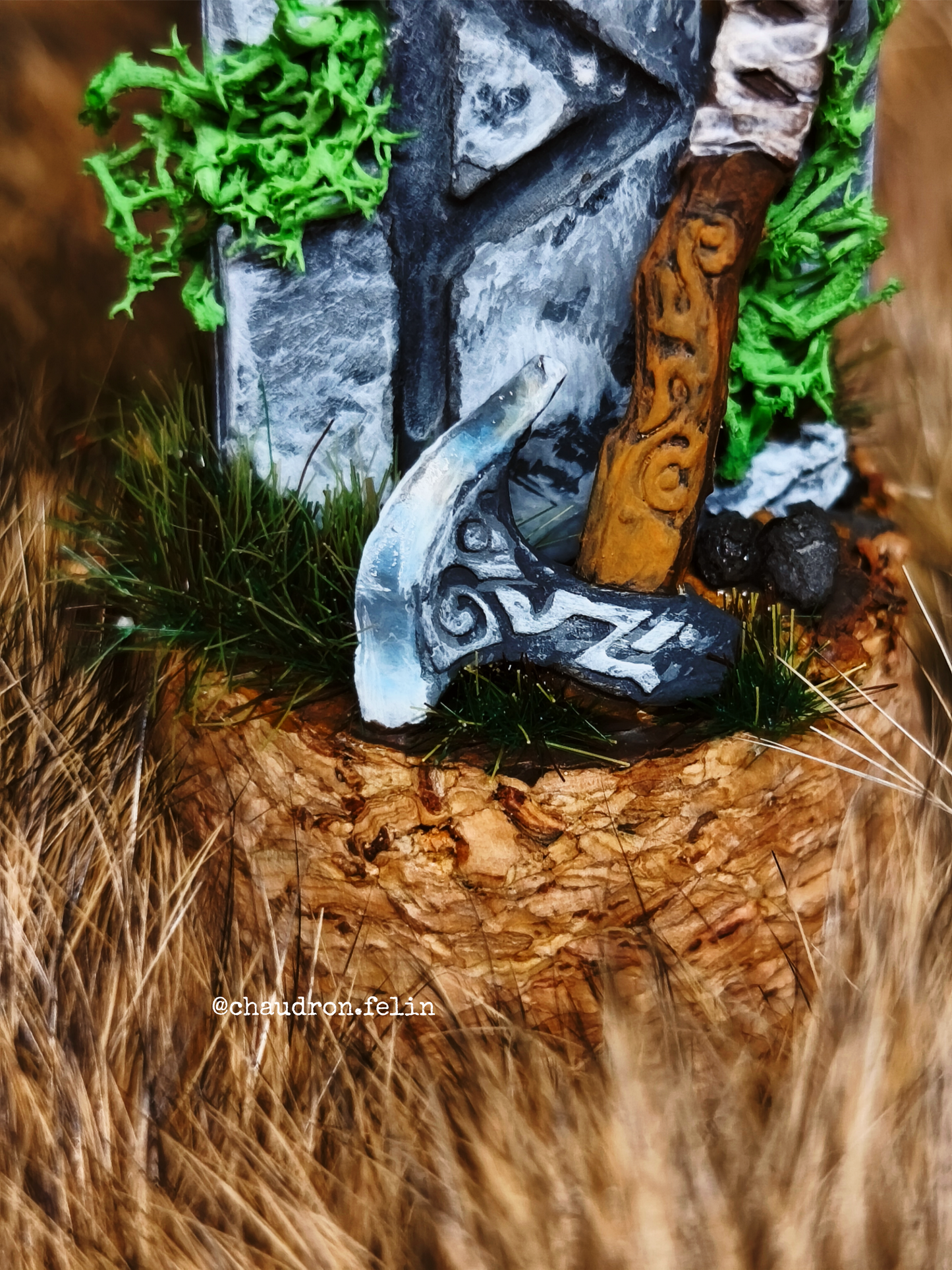 Stèles aux Runes Futhark - Dioramas miniatures