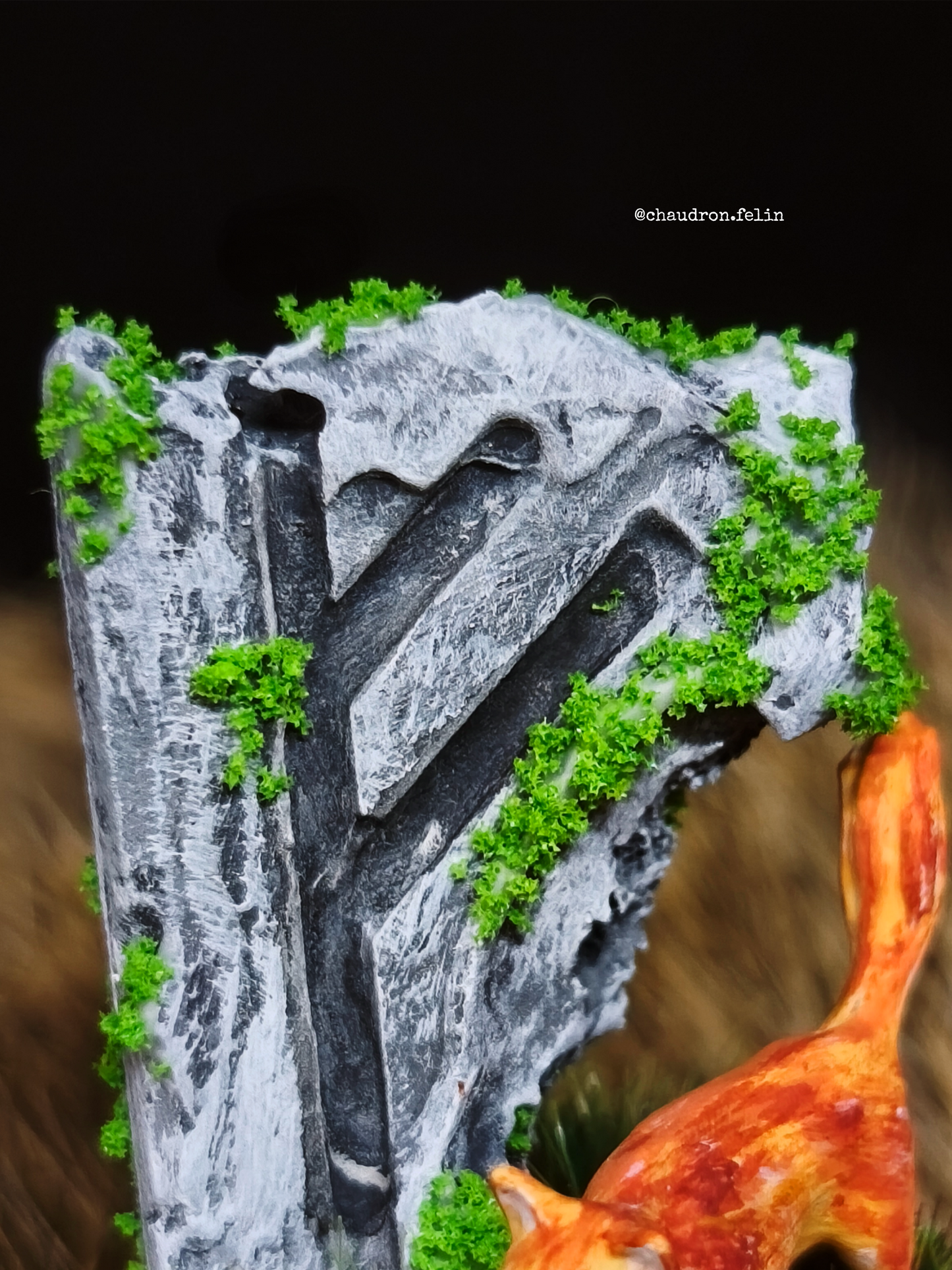 Stèles aux Runes Futhark - Dioramas miniatures