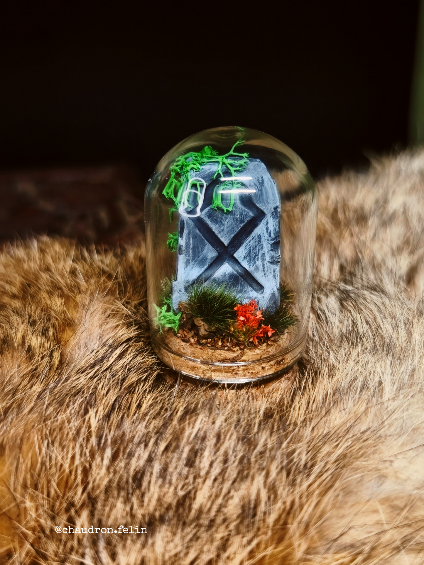 Stèles aux Runes Futhark - Dioramas miniatures