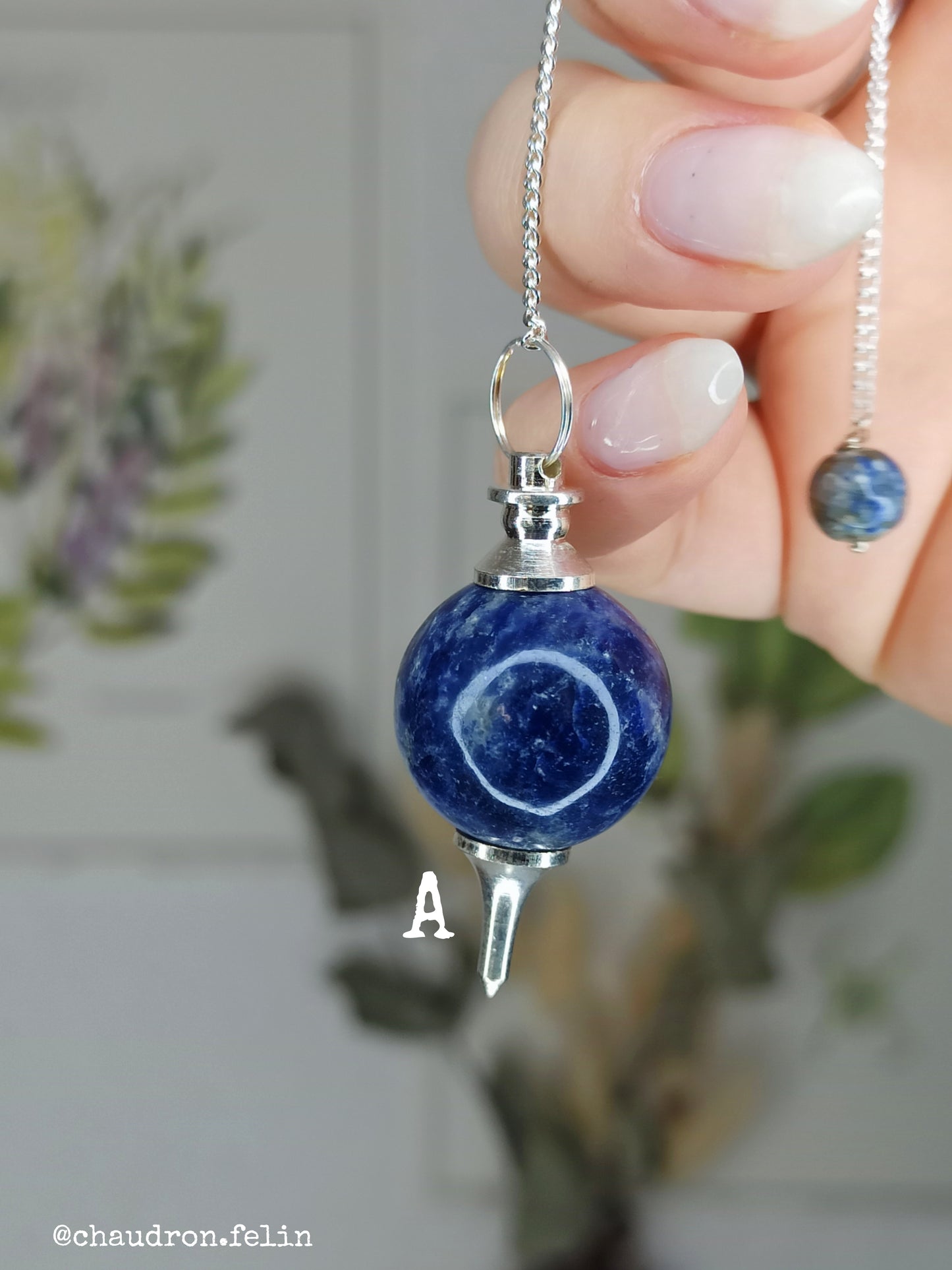 Pendules Sphère en Métal et Sodalite