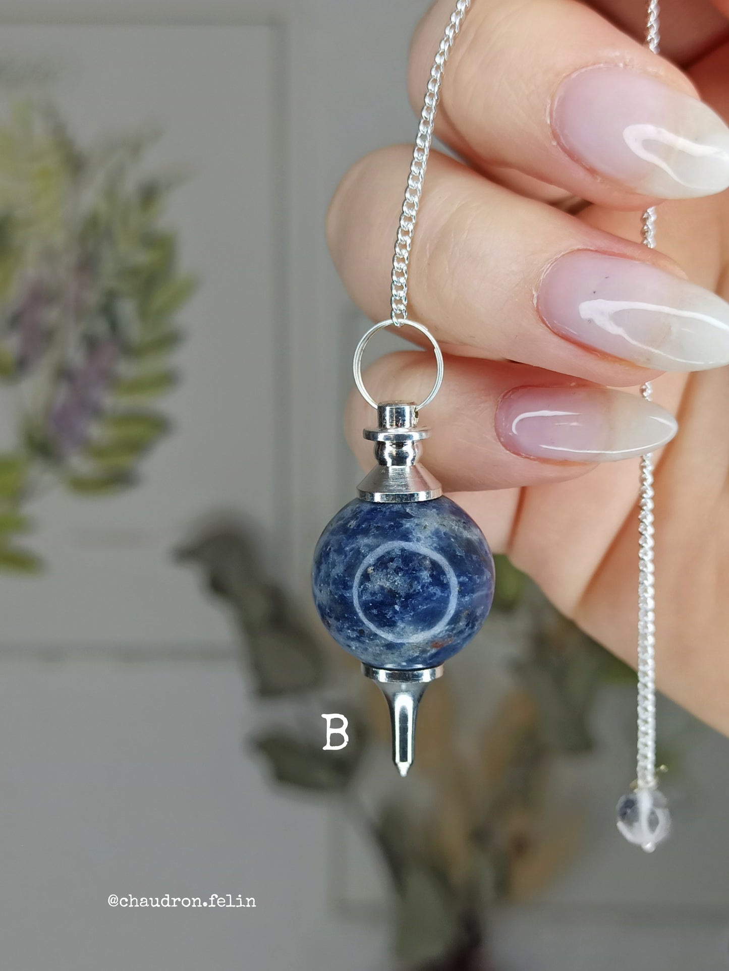 Pendules Sphère en Métal et Sodalite