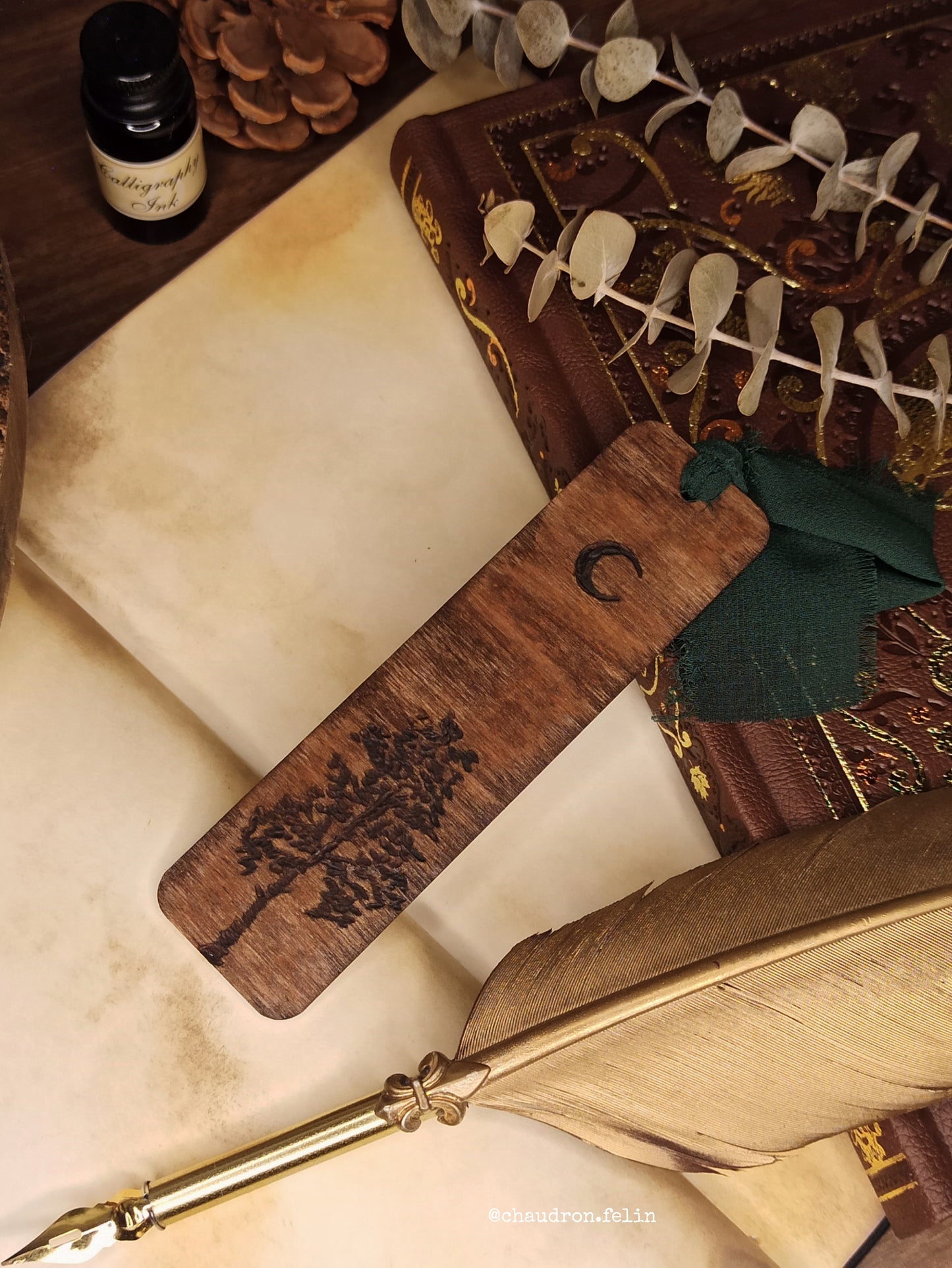 Marque Page en bois - Chêne sous la lune