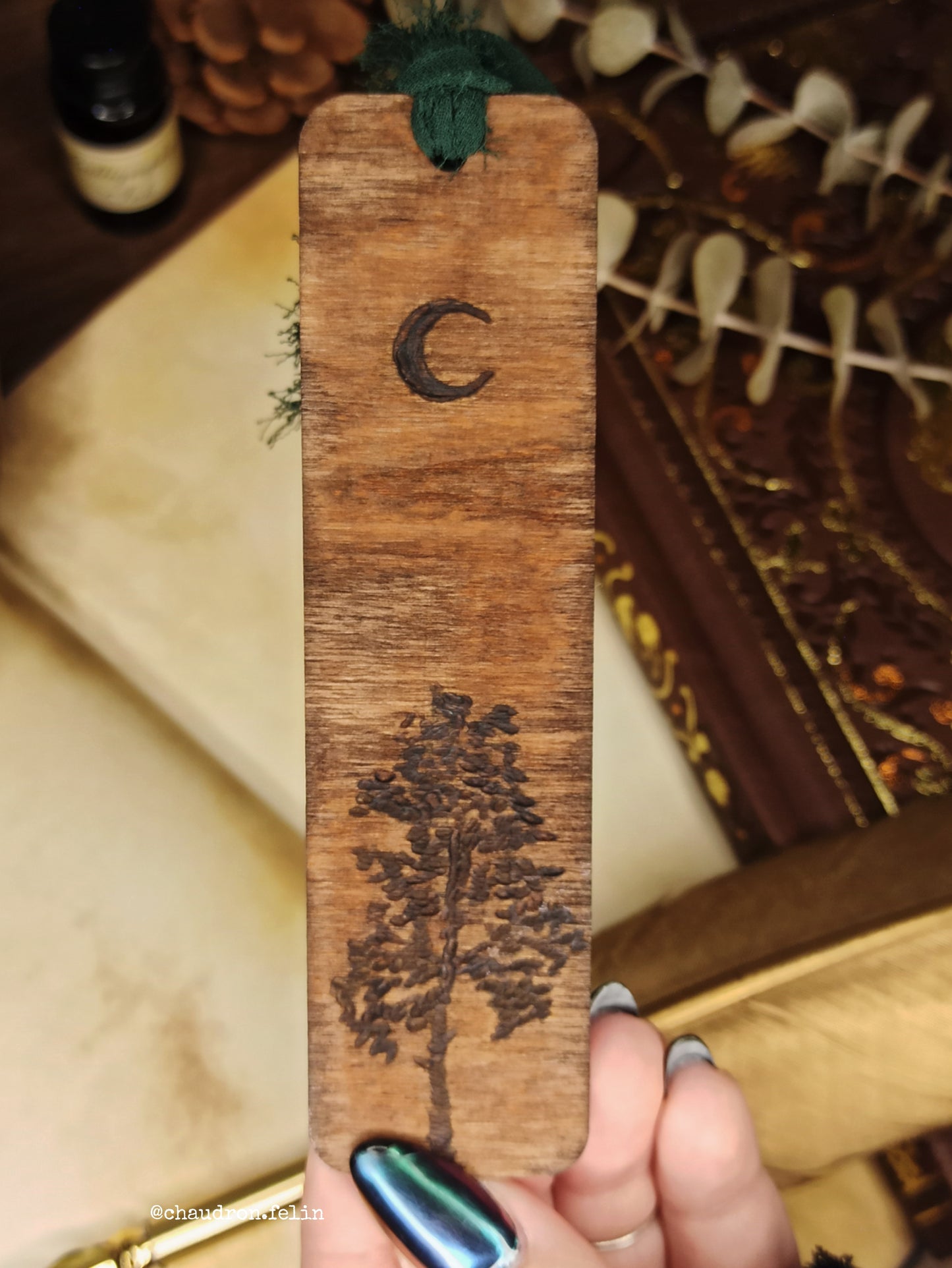 Marque Page en bois - Chêne sous la lune