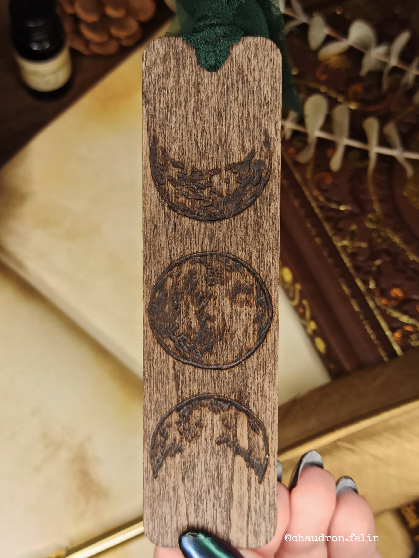 Marque Page en bois - Triple Lune