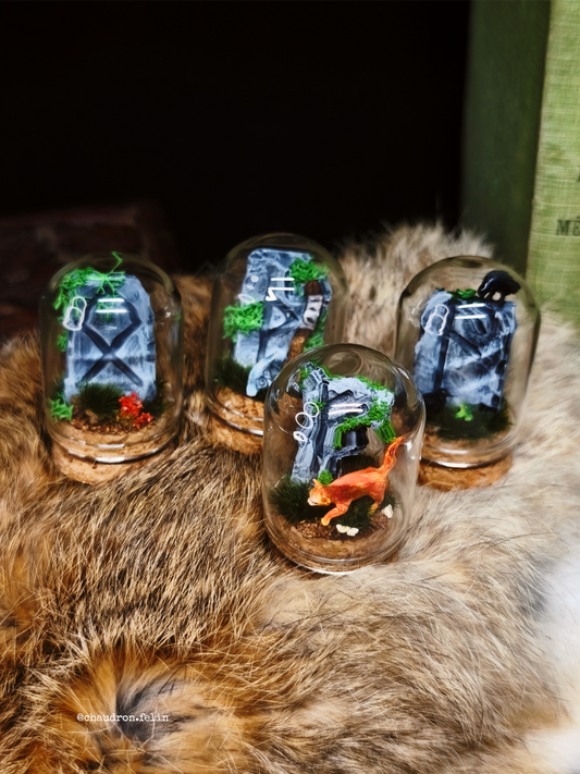 Stèles aux Runes Futhark - Dioramas miniatures