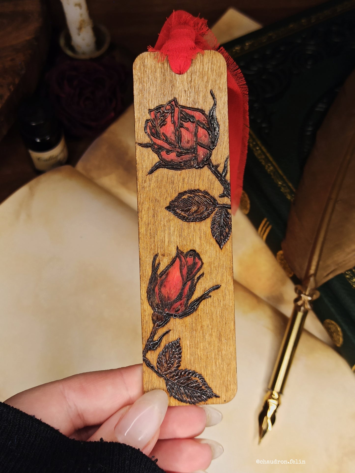 Marque Page en bois - Roses Rouges